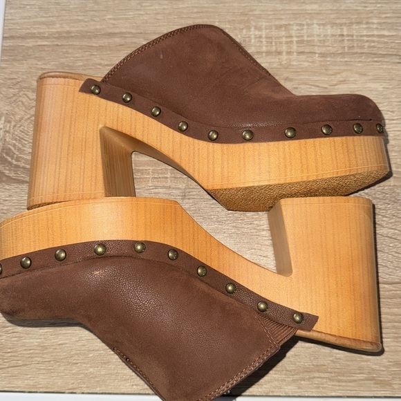MIA clogs studded Women's Brown 8.5 NEW no box boho faux suede leather - Picture 1 of 5
